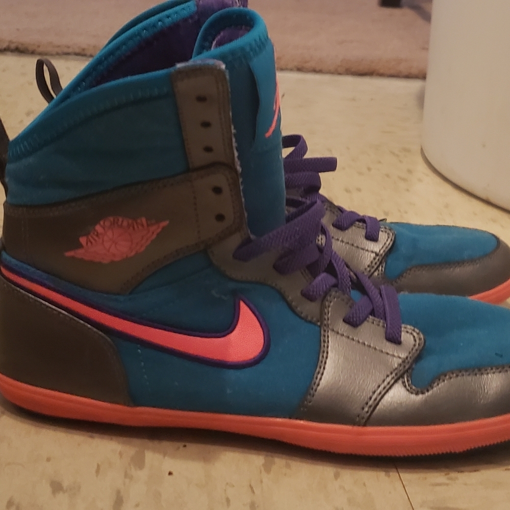 Girl's Sneakers